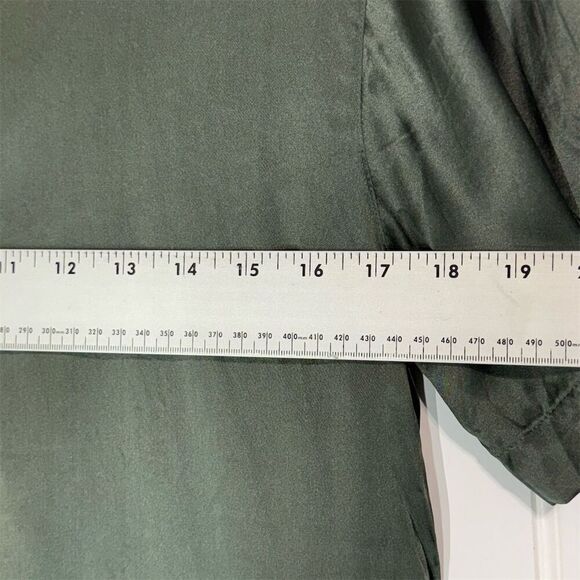 Paul Harris Design Silk Blouse Small Sage Green Short Sleeve Minimalist Top - Picture 4 of 8